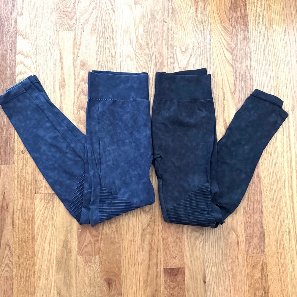 Athleisure Set/2 Luxurious “Velvet” Blue and Black Leggings